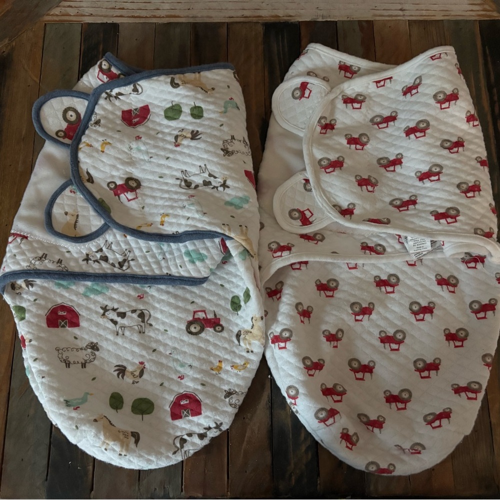 🔹Quilted Hudson Baby Boy Farm-Themed Baby Swaddle Set